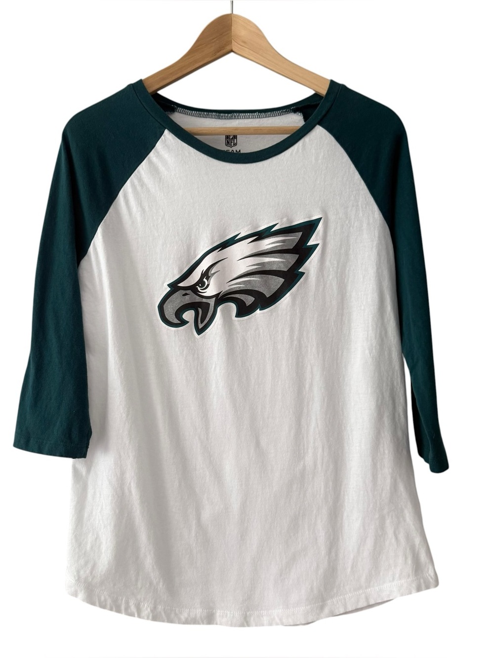 Philadelphia Eagles Women’s White and Dark Green Raglan Long Sleeve Tee